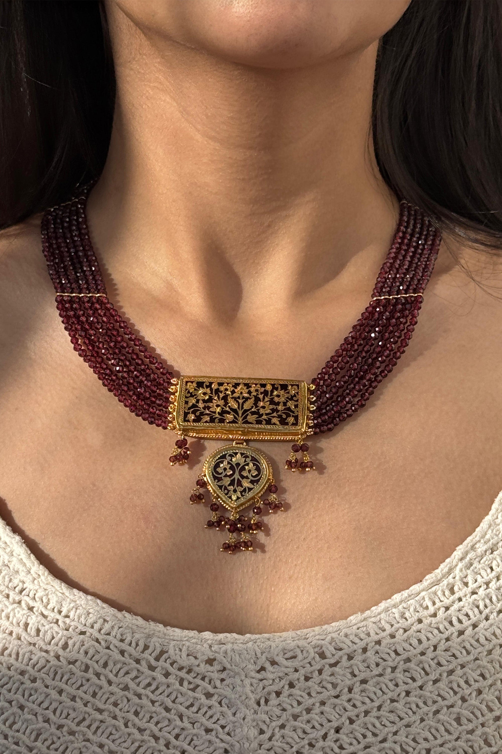 gulnaar thewa necklace