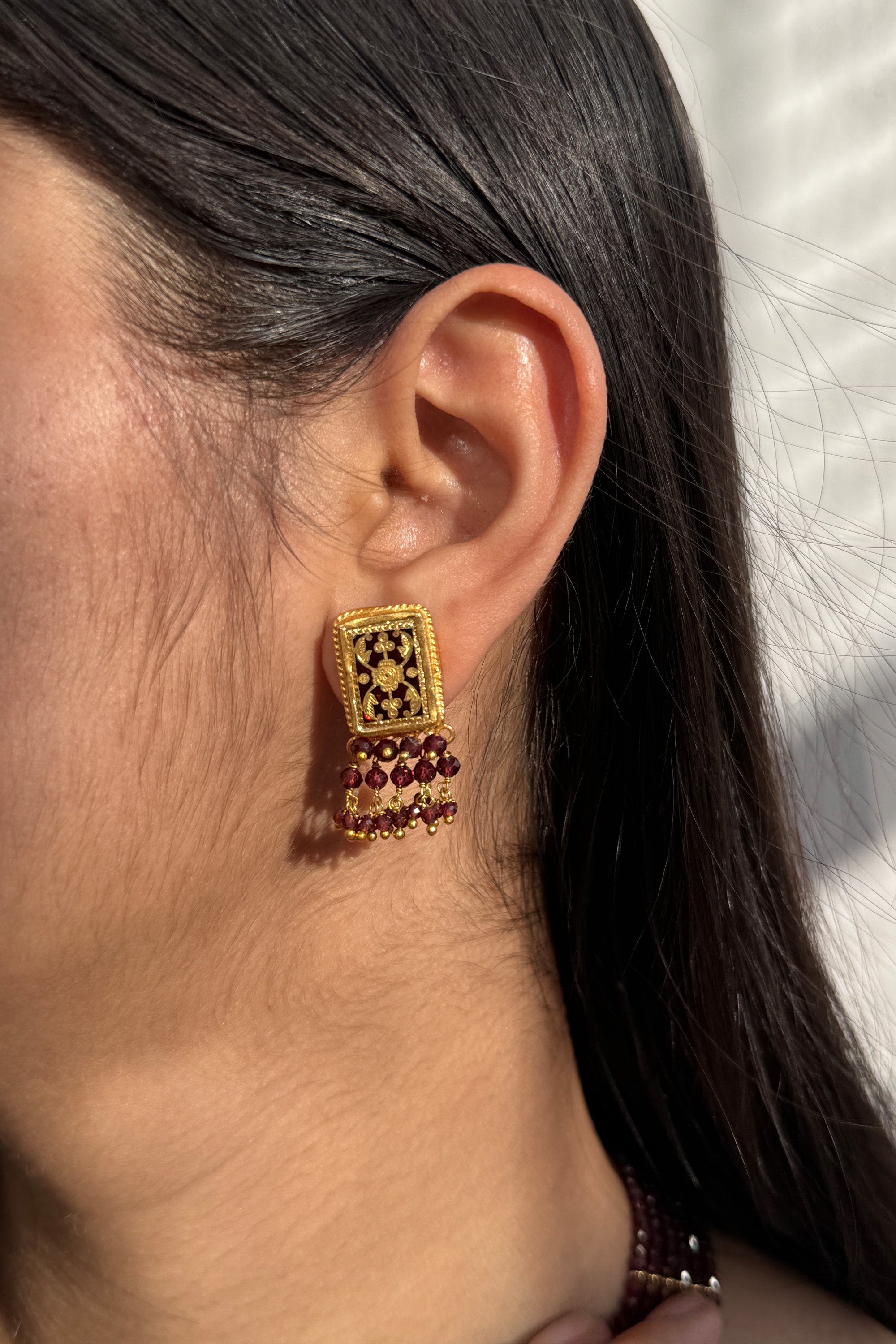 gulnaar thewa necklace