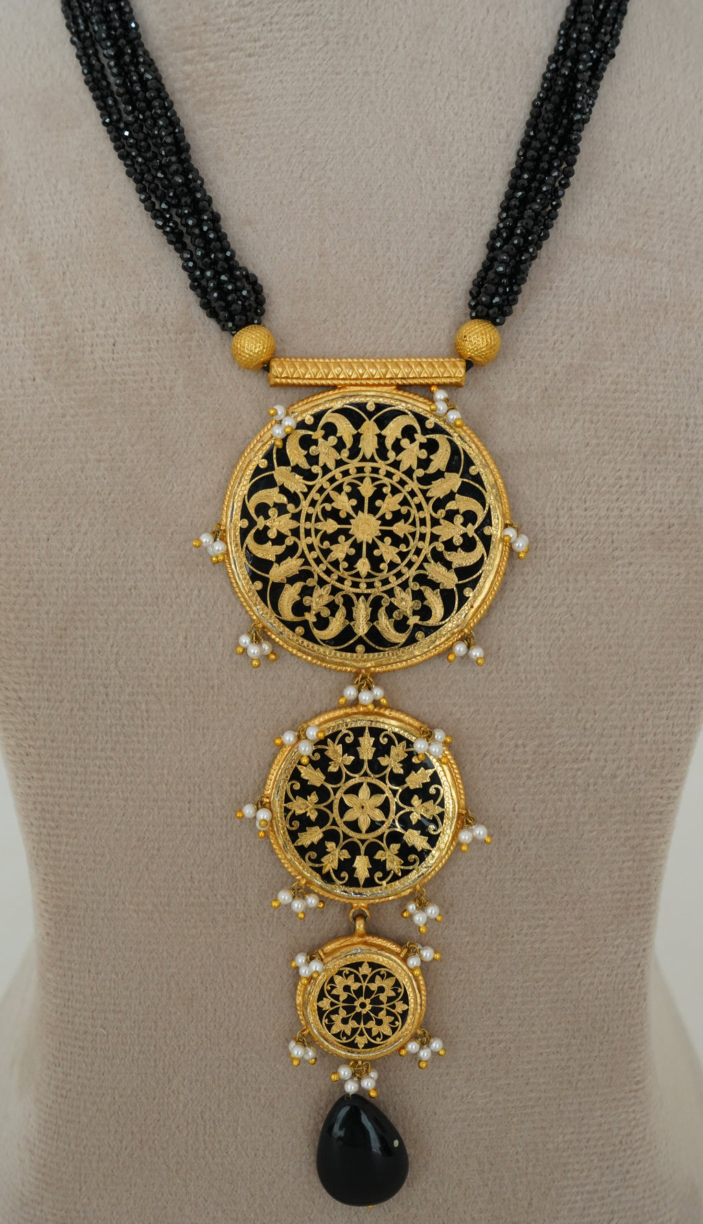 Kaalika Necklace