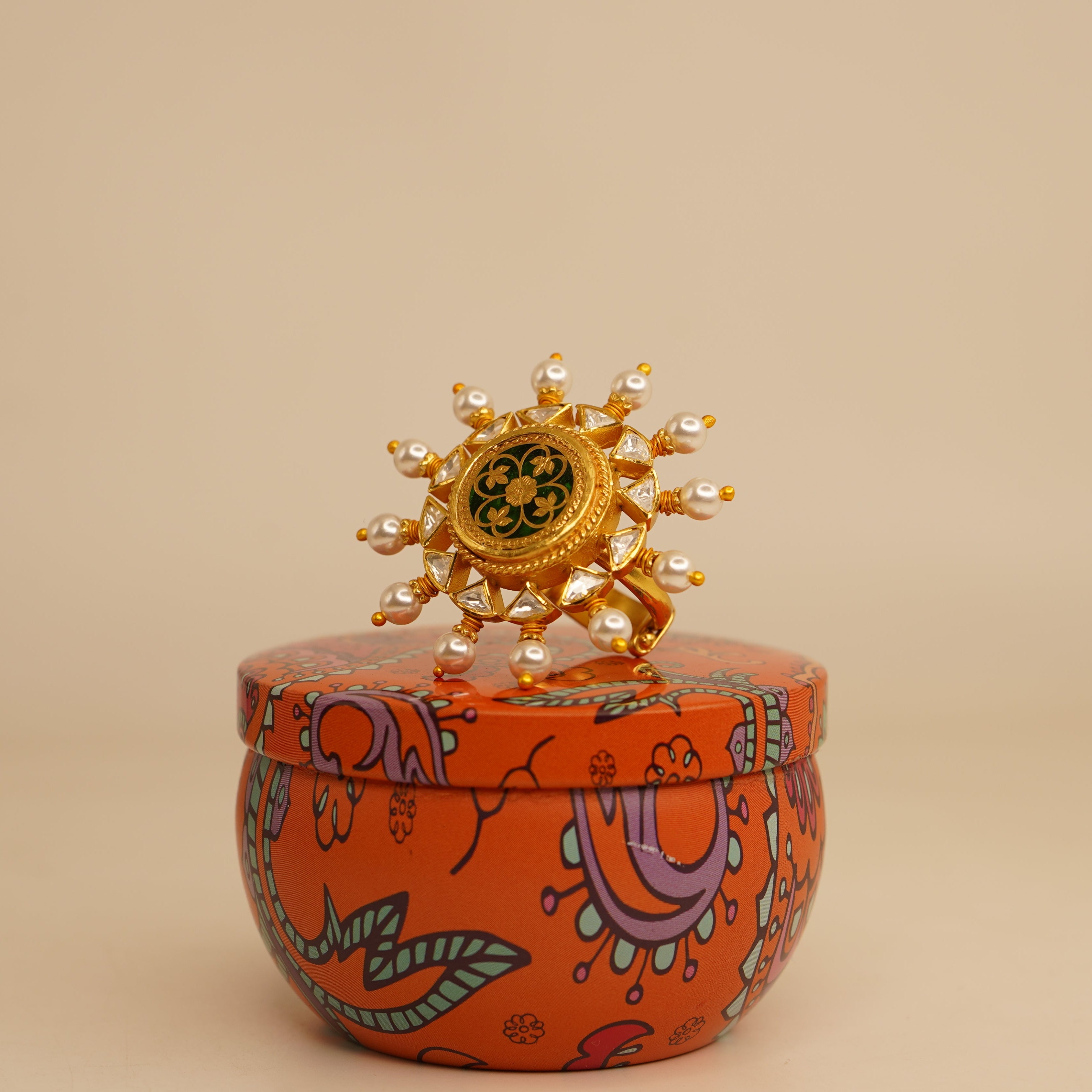 Thewa kunan ring with pearls