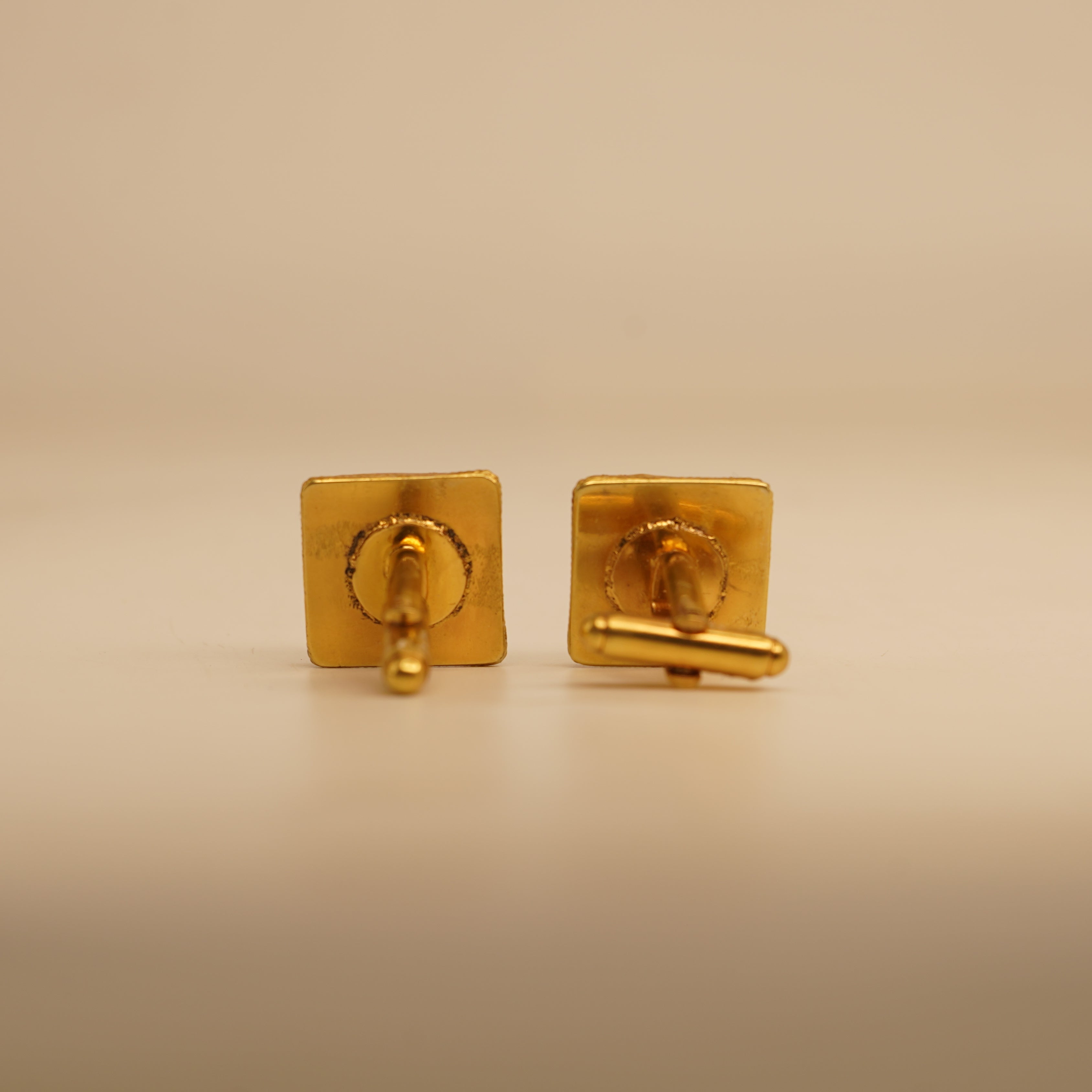Thewa Men’s Cufflinks – Mrigavati Design (Black)
