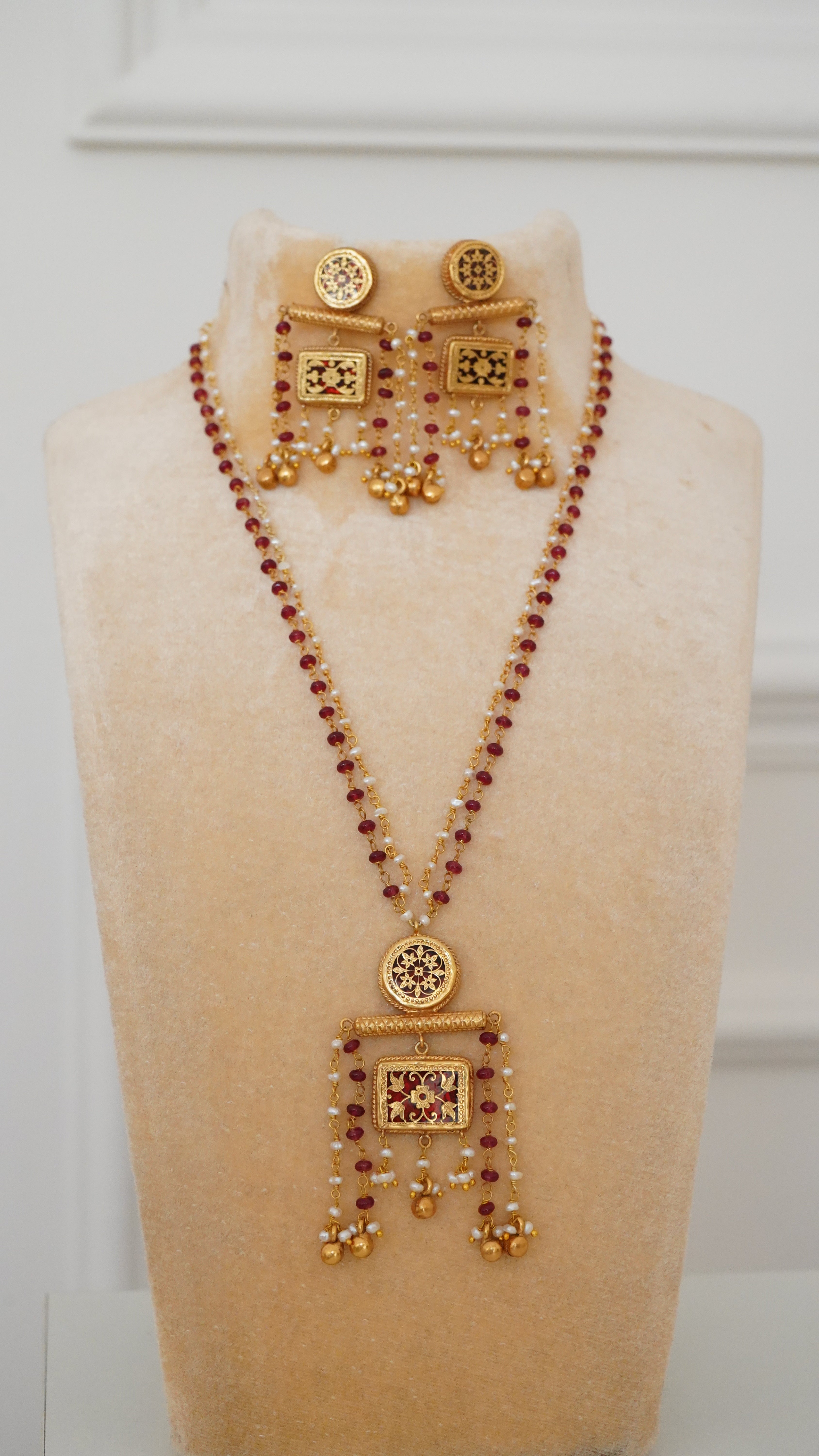 Rimjhim necklace
